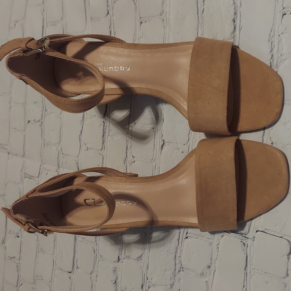Size 6.5 CL by Laundry Vegan Suede Pumps Square Heel